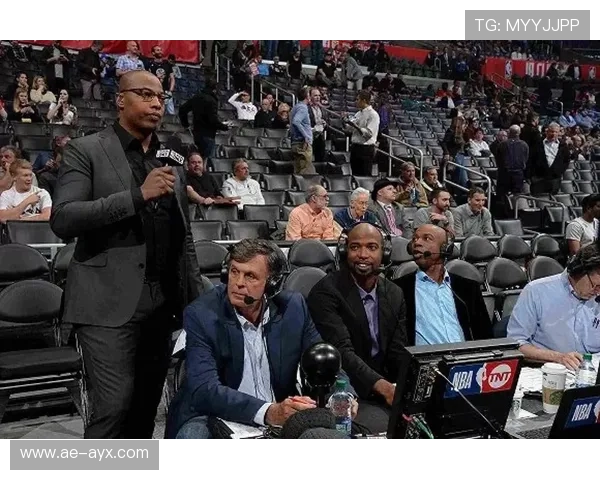 某球员社交媒体动态引热议,粉丝纷纷猜测背后暗藏玄机 某球员社交媒体动态引热议,粉丝纷纷猜测背后暗藏玄机